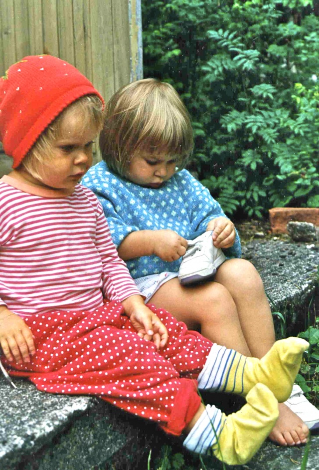 TYTÖT -SAARA LOLTTA412